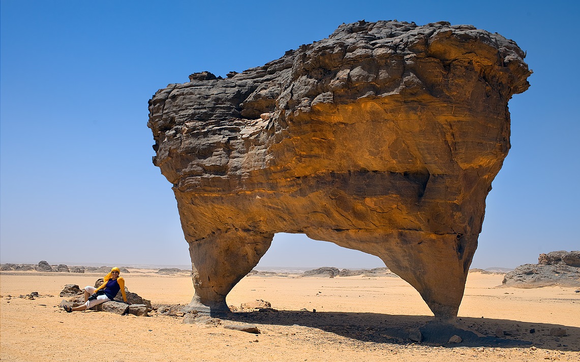 This arch was photographed in Algeria, in the very center of the Sahara.