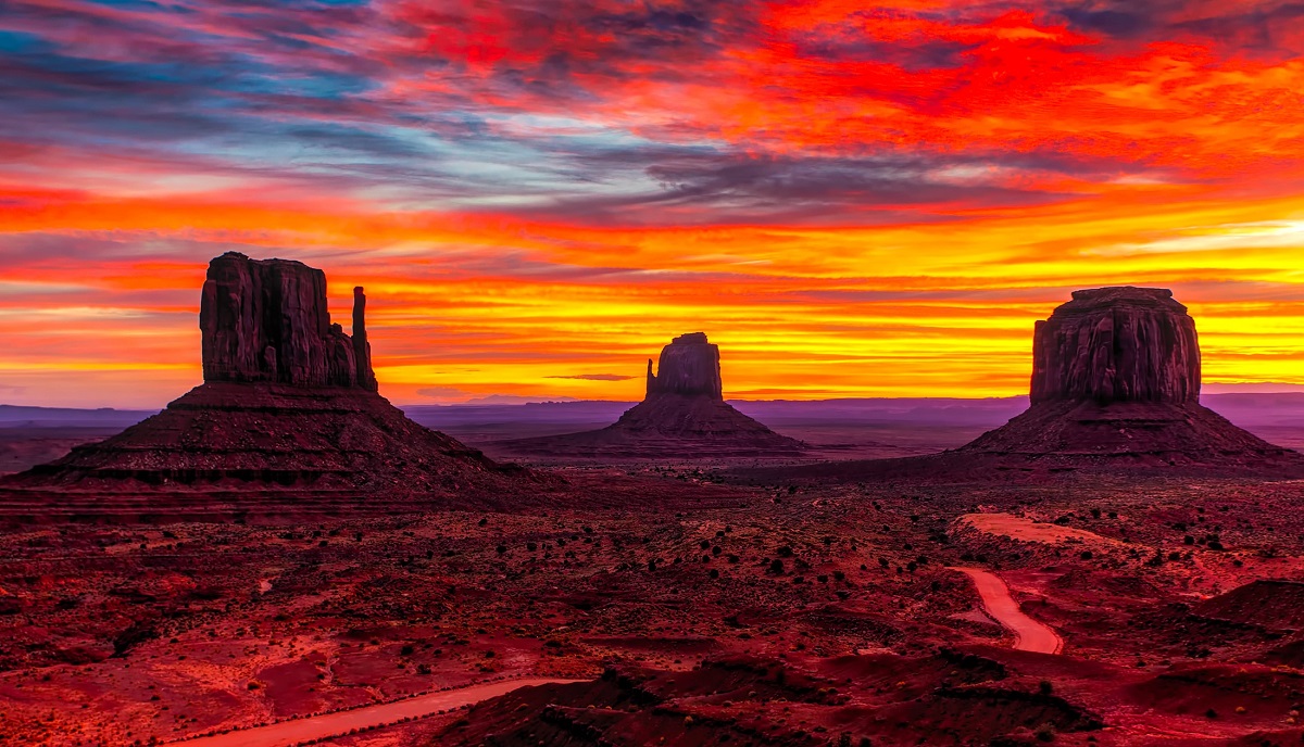 Photo of a sunset in Monument Valley, USA