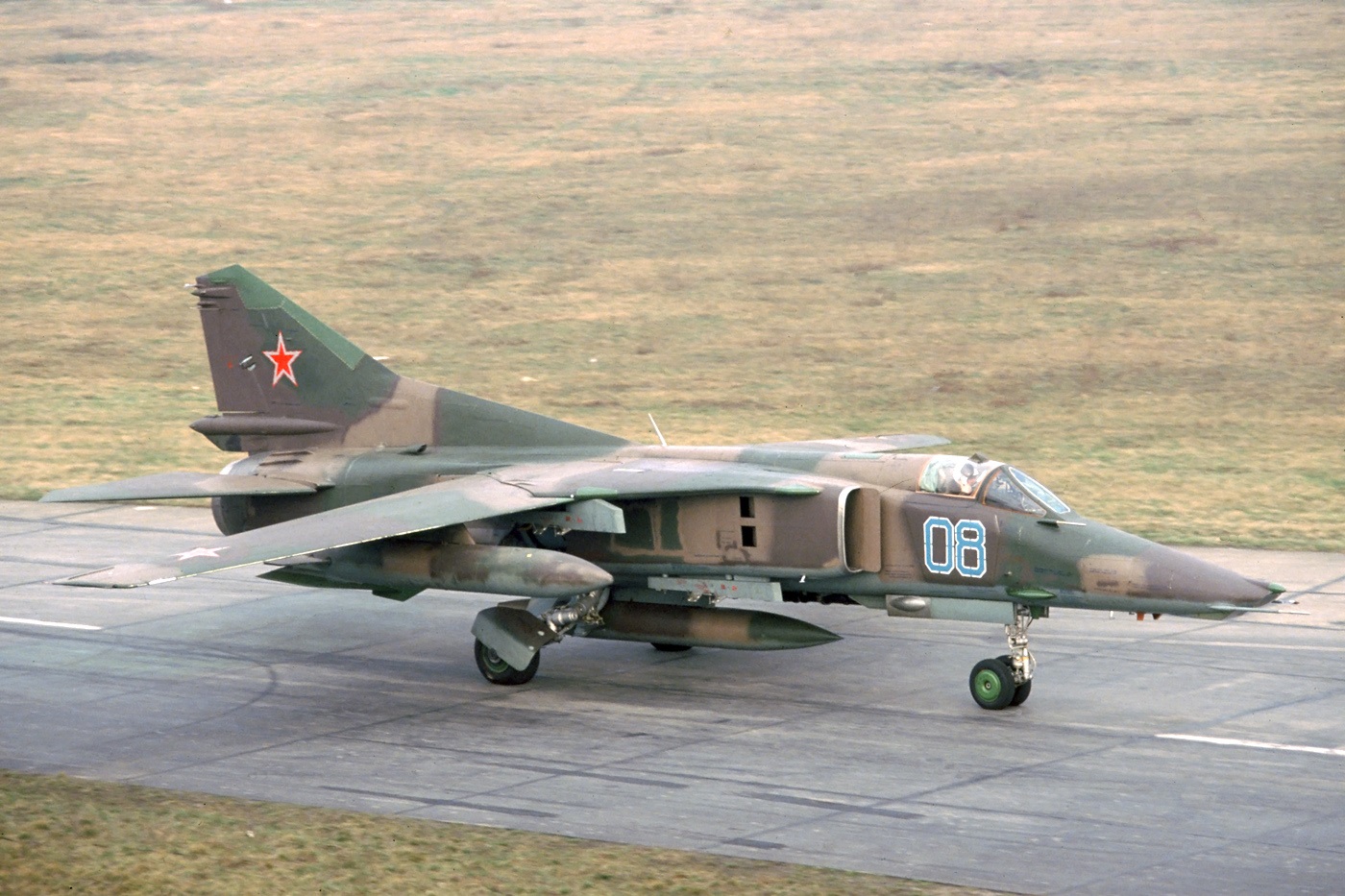 ภาพถ่ายของ MiG-27K