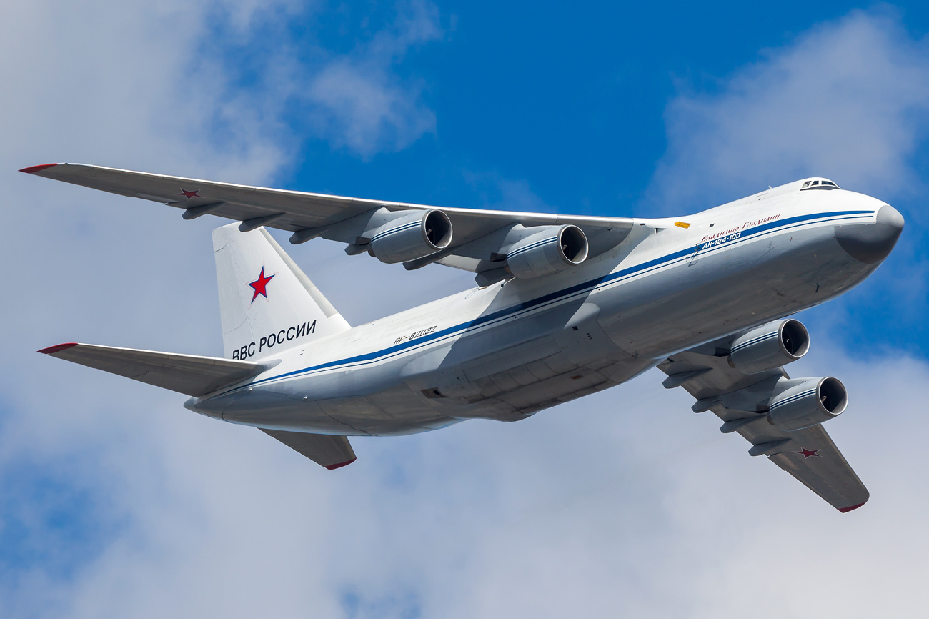 รูปถ่าย: An-124 กองทัพอากาศรัสเซีย