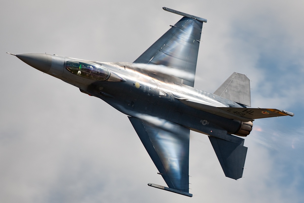 फोटो F-16