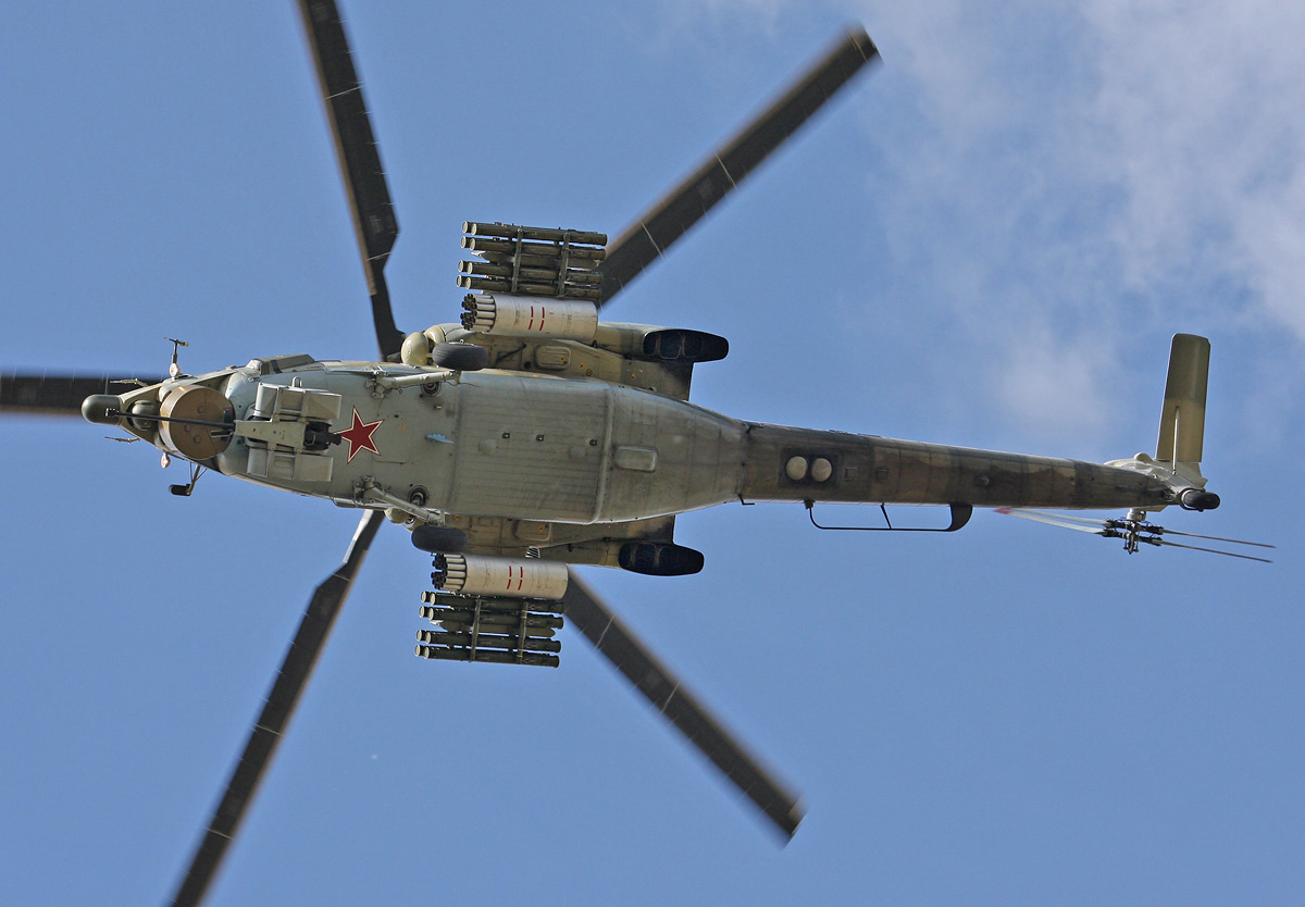 Mi-28 รูปถ่าย: มุมมองด้านล่าง