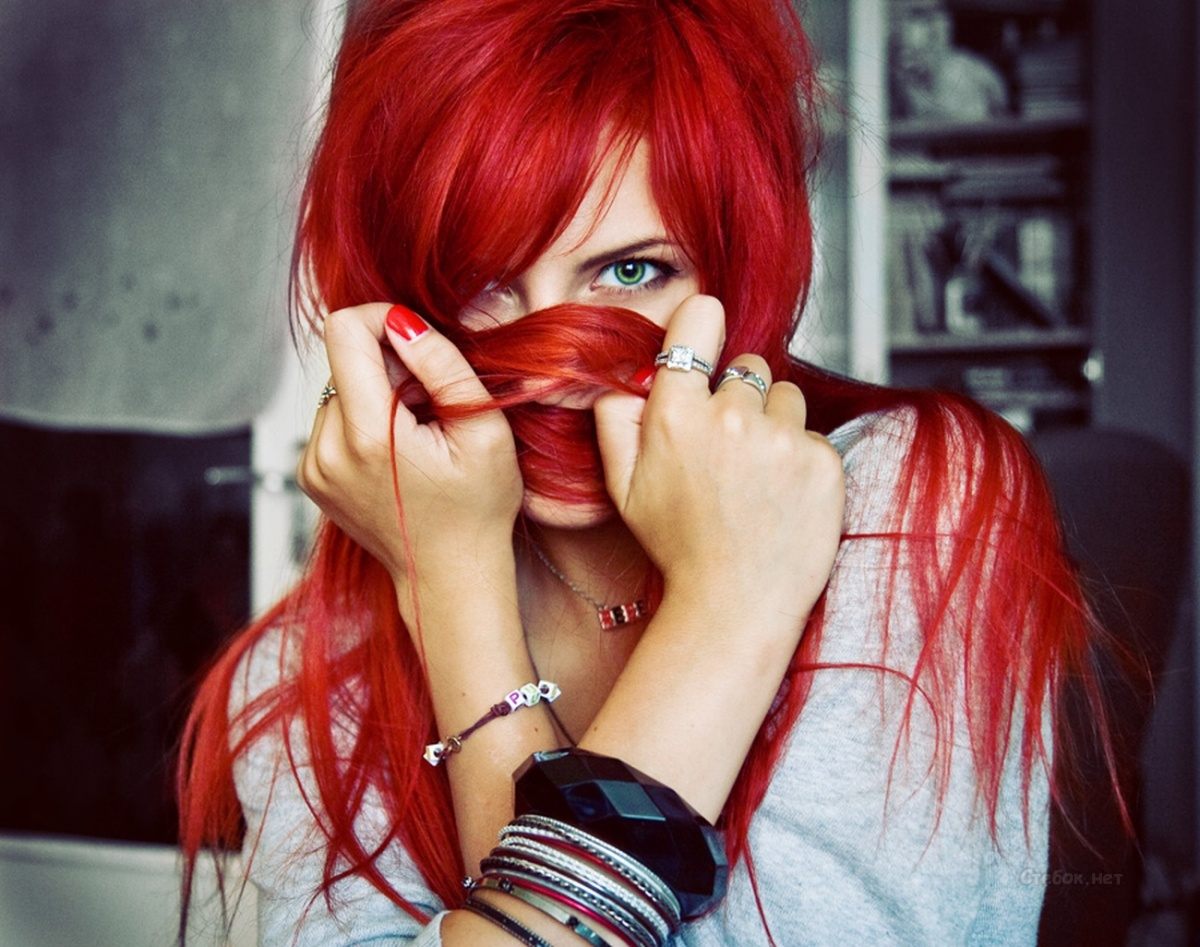 Photos of red girls <