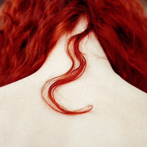 Photo of red girls without a face