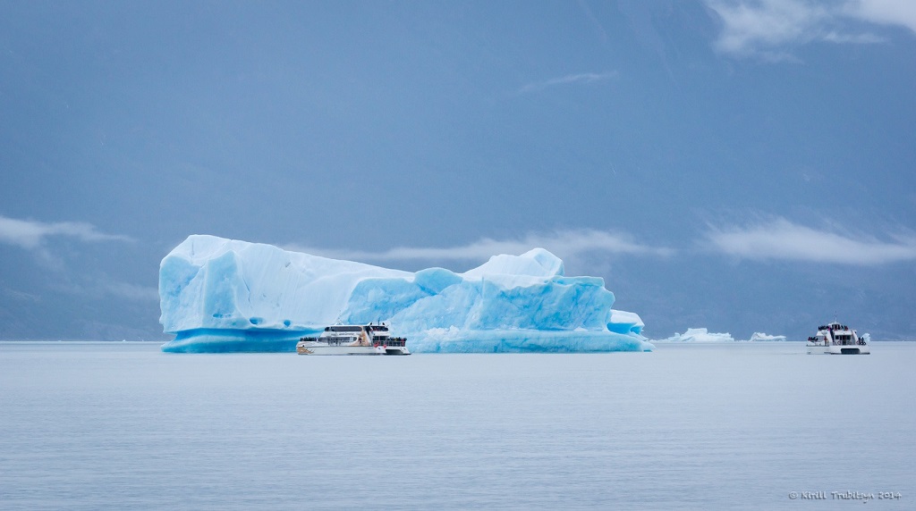 Iceberg a cikin tafkin Argentino, Argentina