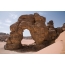 Arch jiwe la asili katika Sahara, kusini magharibi mwa Libya