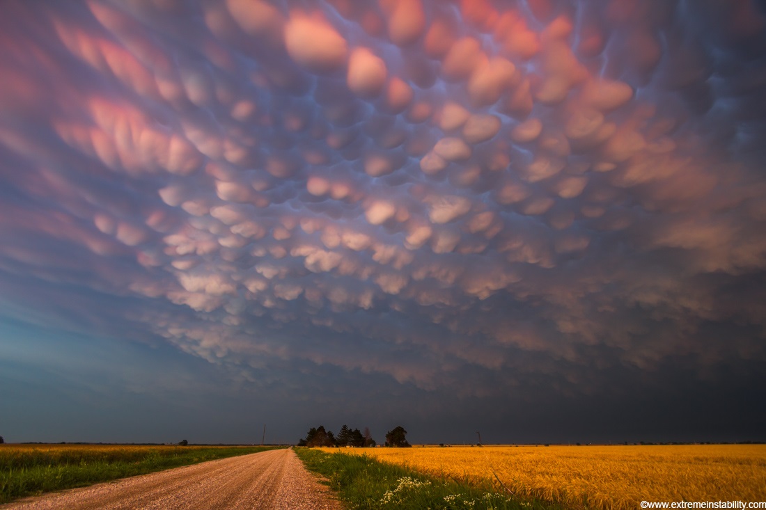 Photos of unusual clouds in the sky