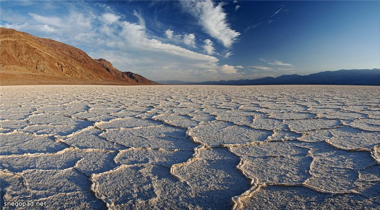 Valle de la muerte en el desierto de Mojave