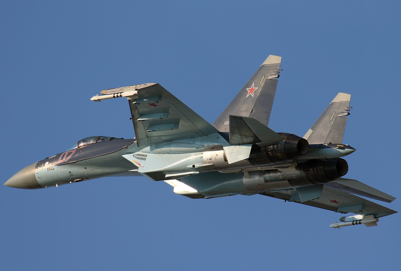 Su-35 fotografija