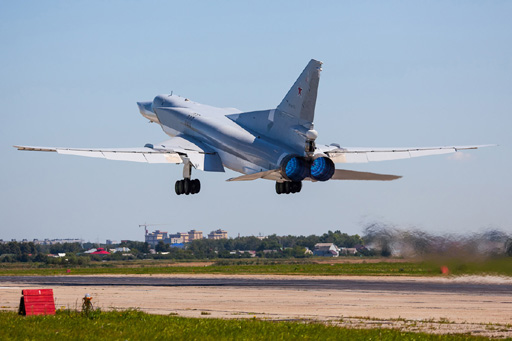 Fotoen vum Tu-22M3