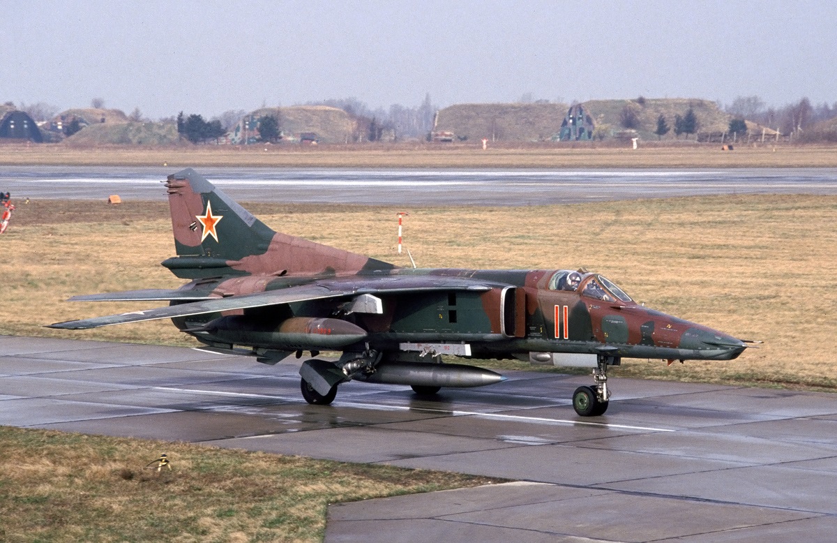 Dealbh air an MiG-27