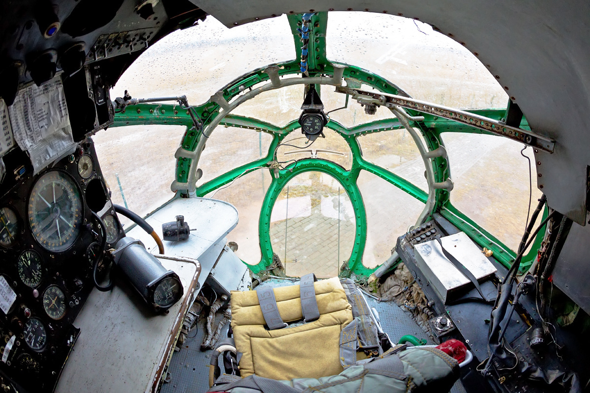 Navigator kabin di An-12