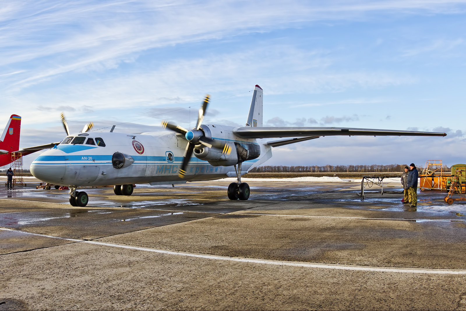 Foto del Ministerio de situaciones de emergencia An-26 de Ucrania.