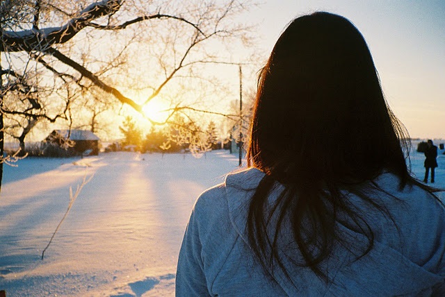 عکسهای دختران در زمستان از پشت