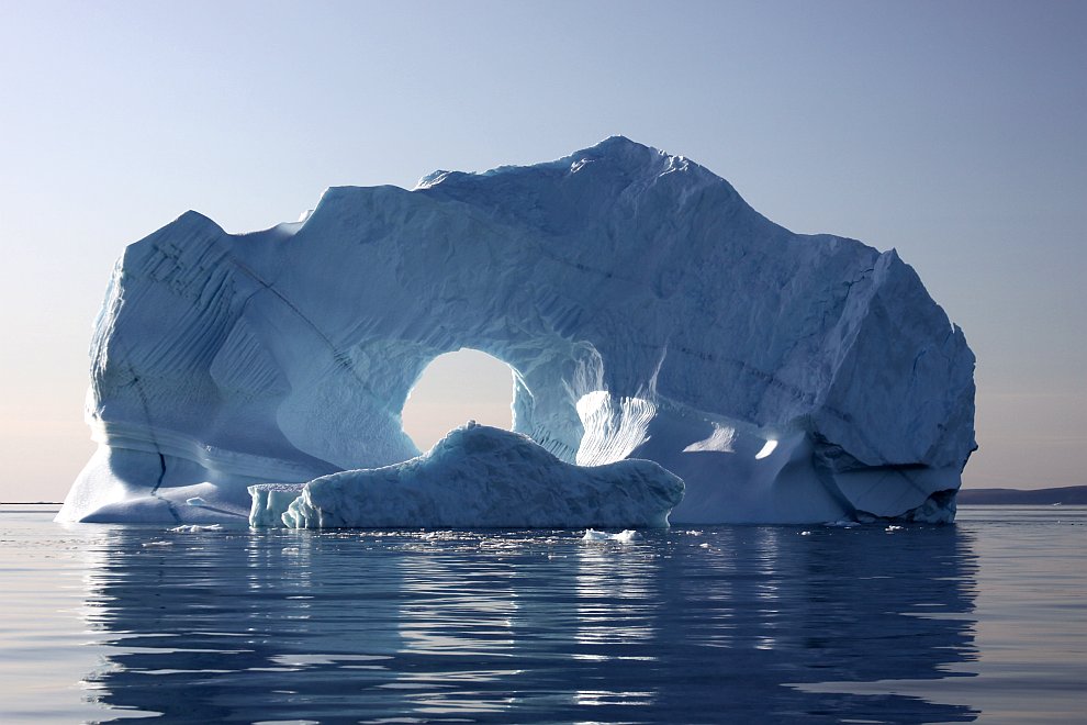 Eisberg uewen op der Küst vu Grönland