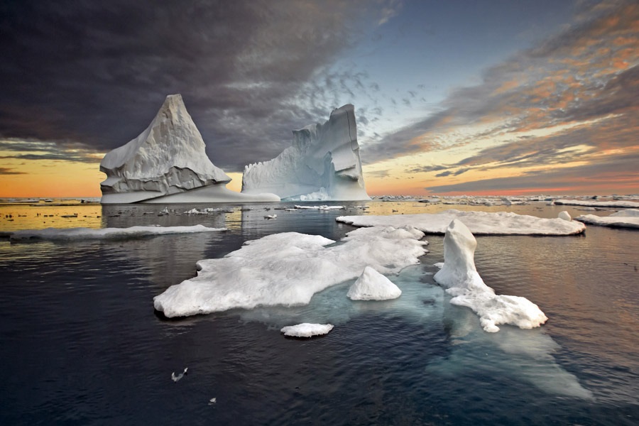 IJsberg voor de kust van Groenland, juli 2013