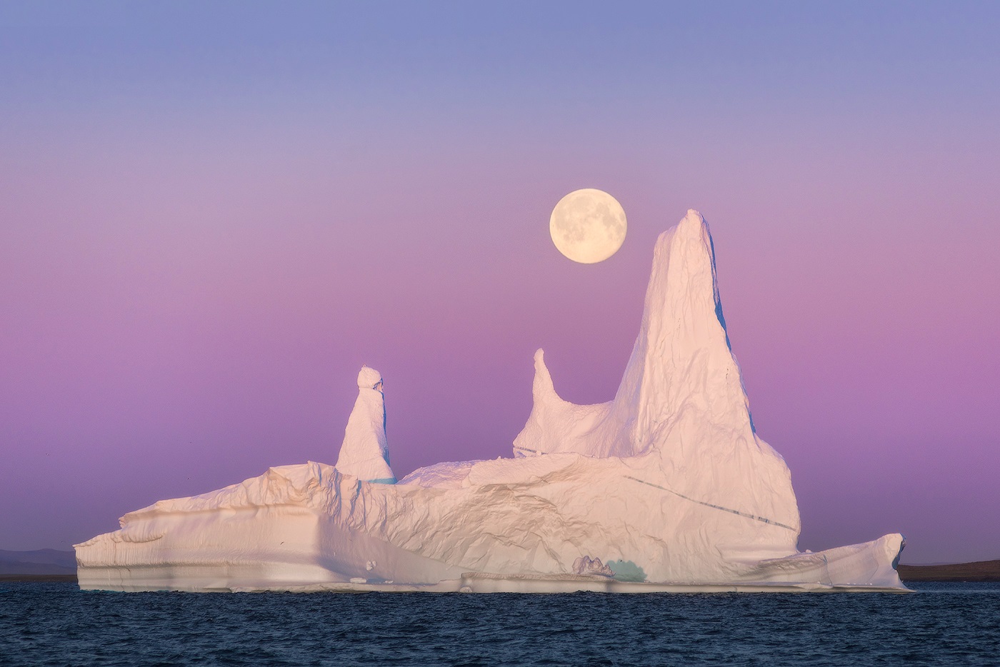 I-Iceberg ekushoneni kwelanga