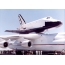 Buran spaceship ntawm An-225 Mriya dav hlau nyob rau ntawm Le Bourget cua yeeb yam hauv xyoo 1989