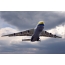 Αεροσκάφος An-225 Mriya στον απογευματινό ουρανό